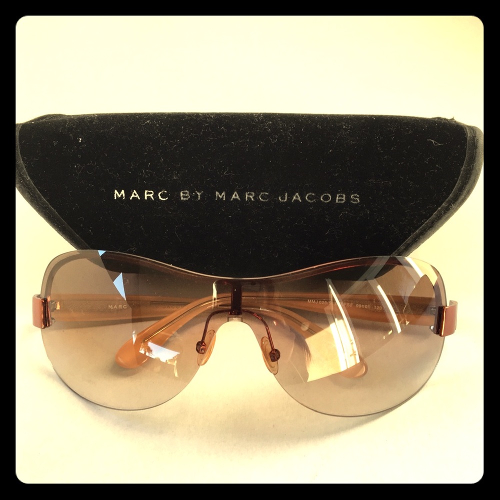 EUC Marc by Marc Jacobs Gradient Sunglasses